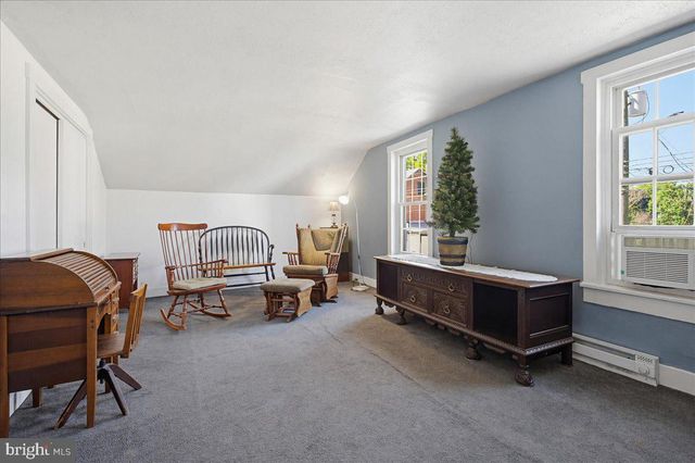 115 S MAIN ST, Manheim, PA 17545