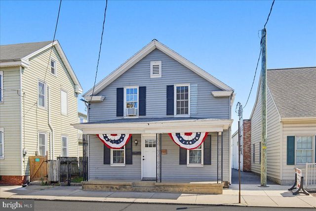 115 S MAIN ST, Manheim, PA 17545