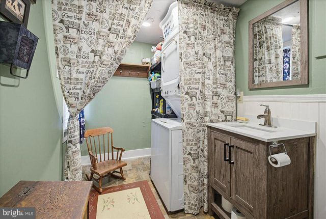 115 S MAIN ST, Manheim, PA 17545