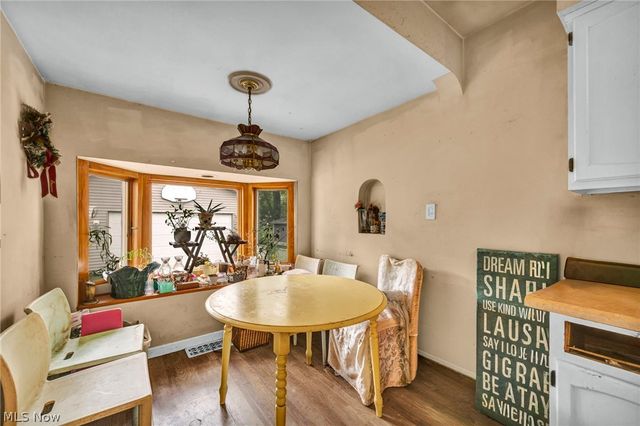111 Forest Hill Drive, Avon Lake, OH 44012
