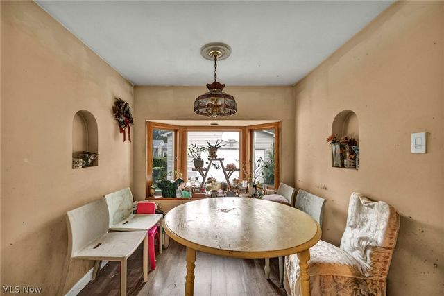 111 Forest Hill Drive, Avon Lake, OH 44012