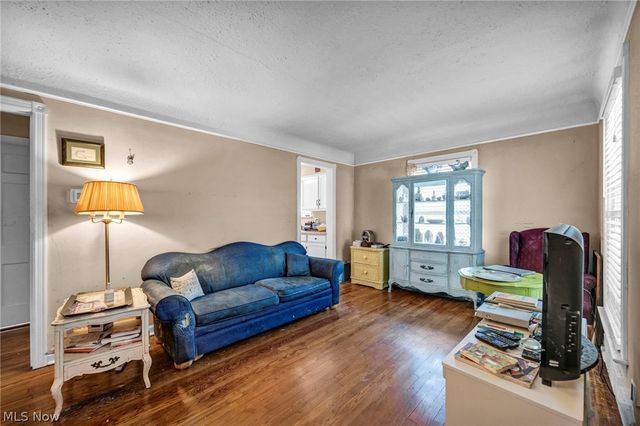 111 Forest Hill Drive, Avon Lake, OH 44012