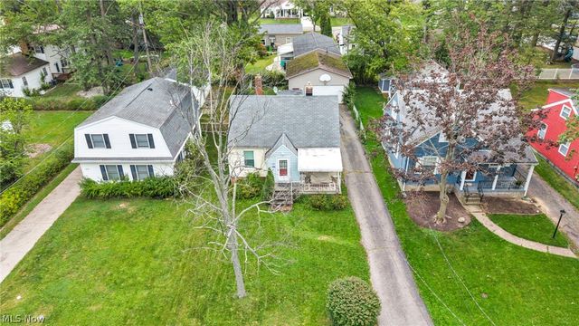 111 Forest Hill Drive, Avon Lake, OH 44012