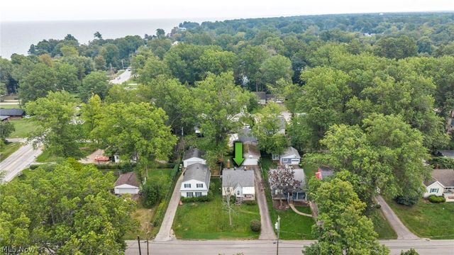 111 Forest Hill Drive, Avon Lake, OH 44012