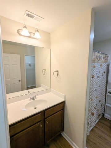 1328 Valor Rd., Conway, SC 29527