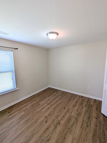 1328 Valor Rd., Conway, SC 29527
