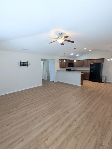 1328 Valor Rd., Conway, SC 29527