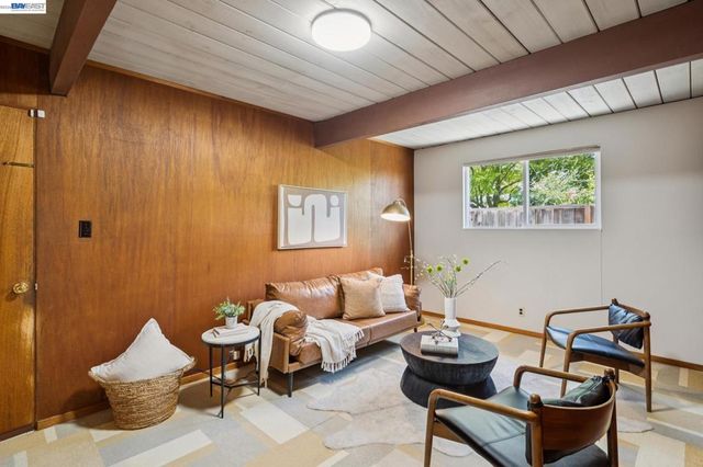 5314 Crown Ct, Castro Valley, CA 94552