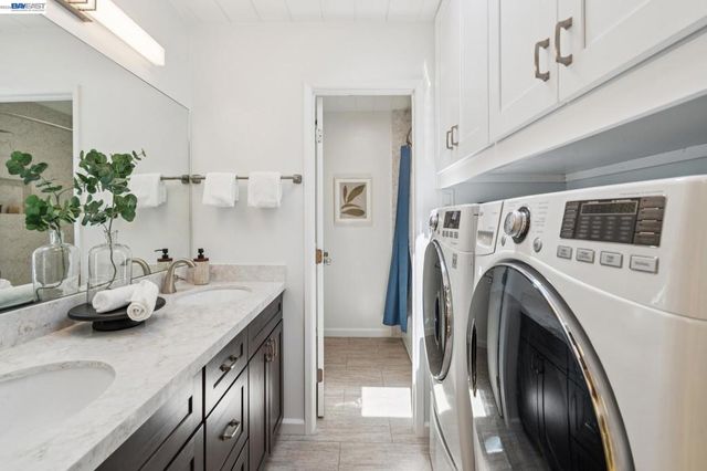 5314 Crown Ct, Castro Valley, CA 94552