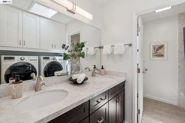 5314 Crown Ct, Castro Valley, CA 94552