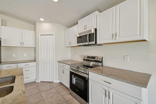 15709 DEMORY POINT PLACE, Sun City Center, FL 33573