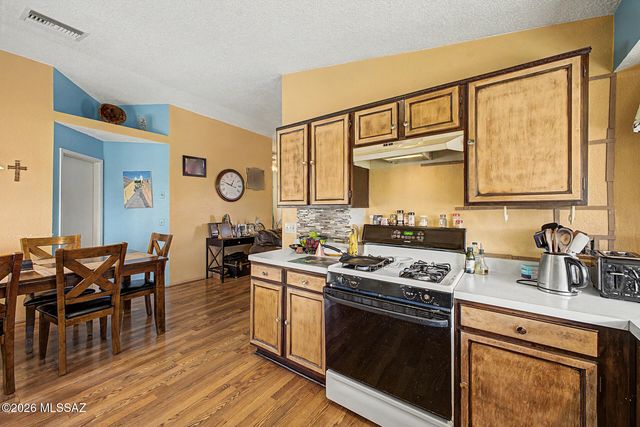 1951 W Cabernet Drive, Tucson, AZ 85746