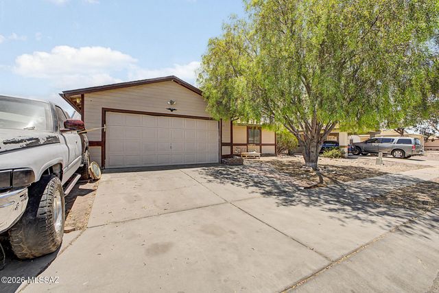 1951 W Cabernet Drive, Tucson, AZ 85746