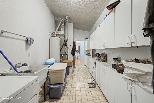1951 W Cabernet Drive, Tucson, AZ 85746