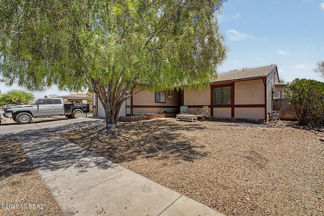 1951 W Cabernet Drive, Tucson, AZ 85746