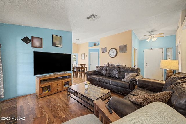 1951 W Cabernet Drive, Tucson, AZ 85746
