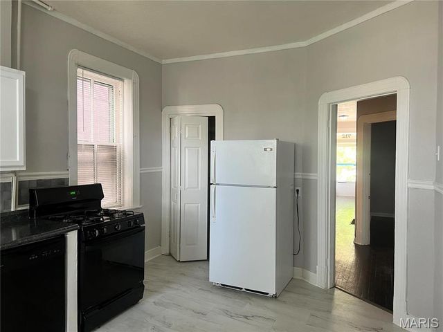 712 Dover Place 1st fl, St Louis, MO 63111