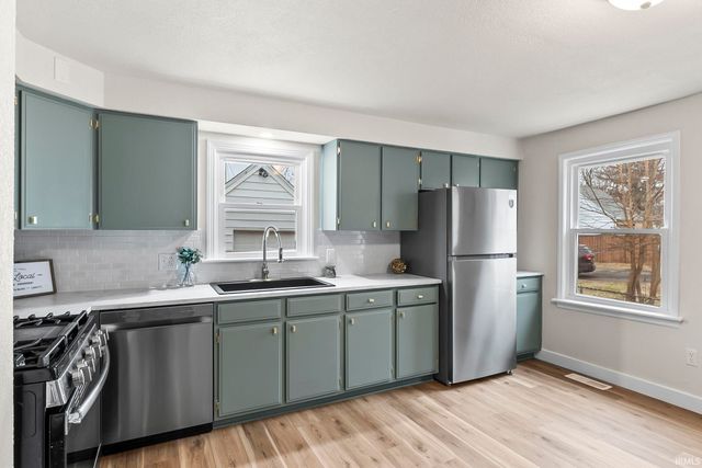 1510 Waldron Circle, Fort Wayne, IN 46807