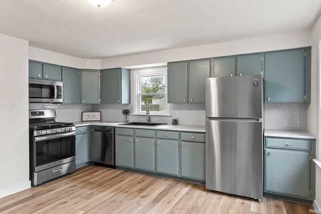 1510 Waldron Circle, Fort Wayne, IN 46807