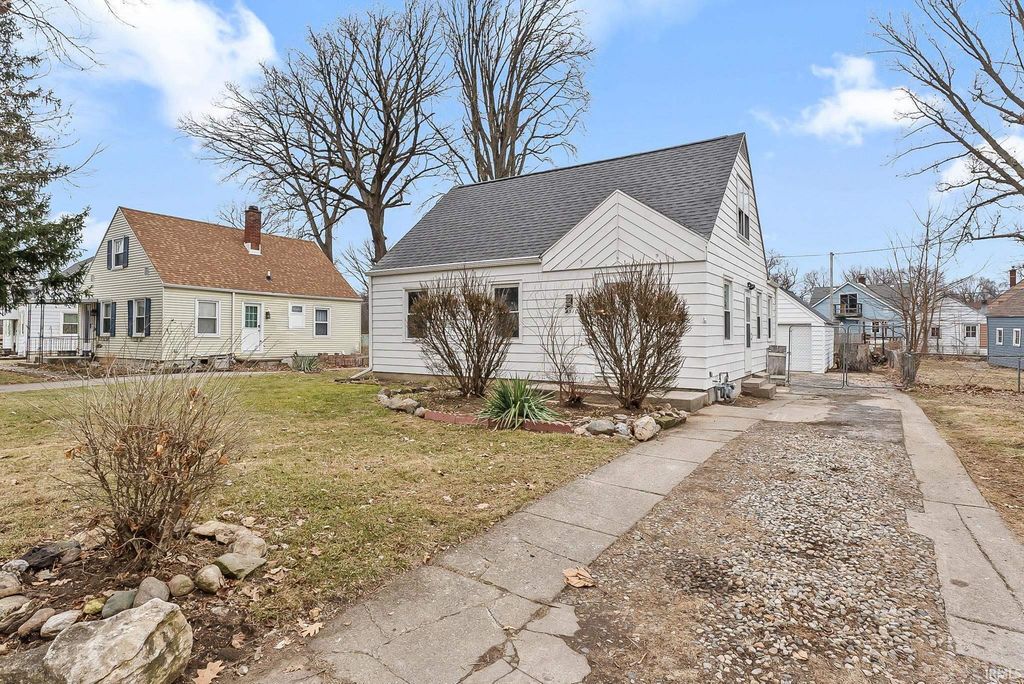 1510 Waldron Circle, Fort Wayne, IN 46807