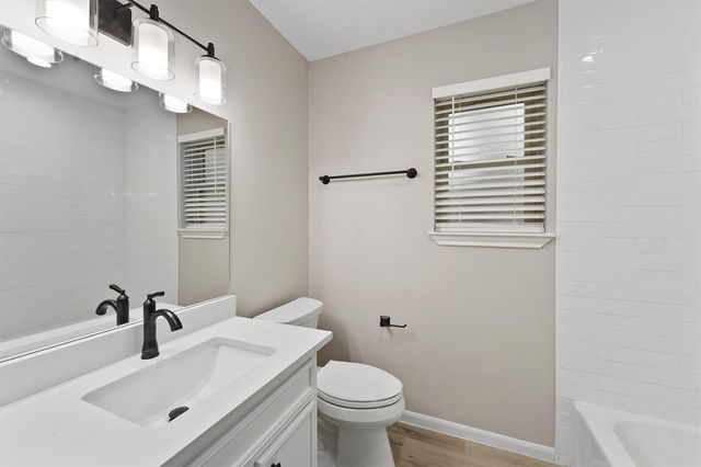 714 Golden Bear Lane, Kingwood, TX 77339