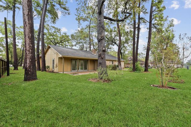 714 Golden Bear Lane, Kingwood, TX 77339