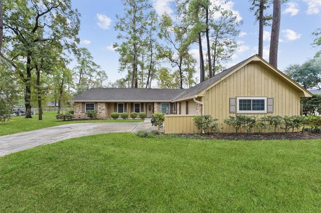 714 Golden Bear Lane, Kingwood, TX 77339