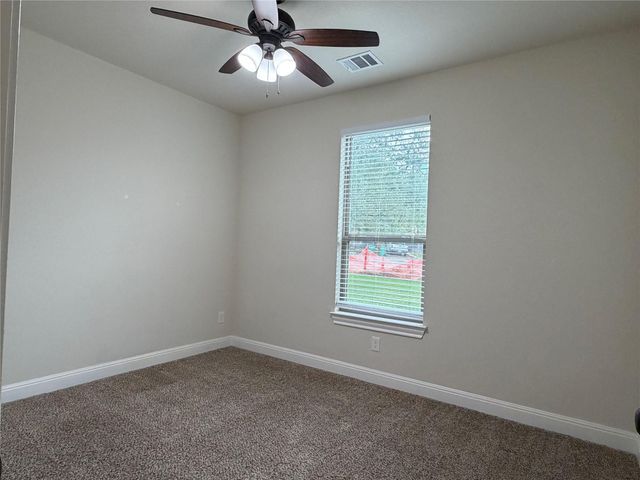 206 Fairway CIR, Point Venture, TX 78645