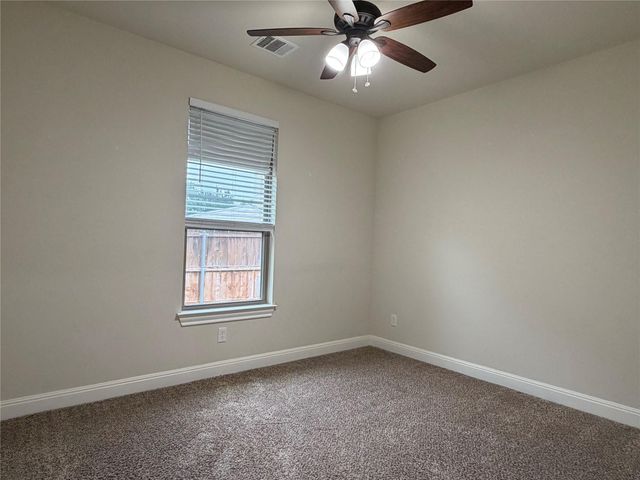 206 Fairway CIR, Point Venture, TX 78645