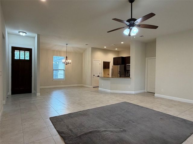 206 Fairway CIR, Point Venture, TX 78645