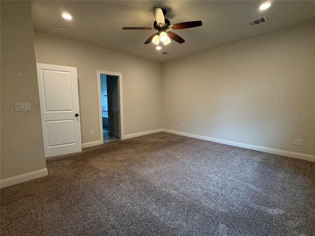 206 Fairway CIR, Point Venture, TX 78645