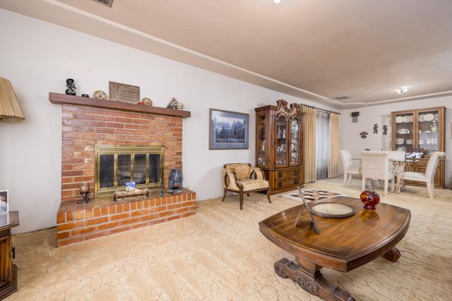 1149 N E Street, Tulare, CA 93274