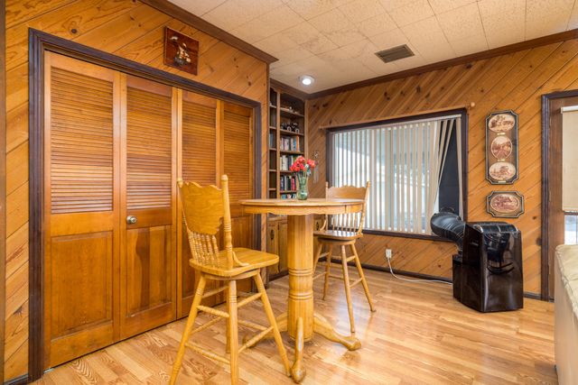 1149 N E Street, Tulare, CA 93274