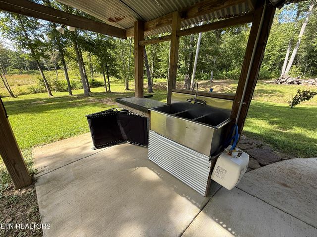 266 Laurel Ridge Lane, Pikeville, TN 37367