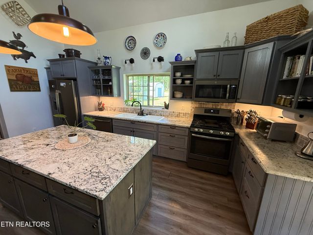 266 Laurel Ridge Lane, Pikeville, TN 37367