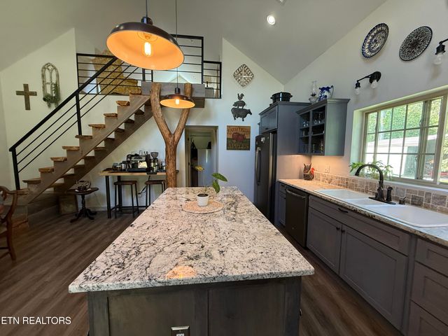 266 Laurel Ridge Lane, Pikeville, TN 37367