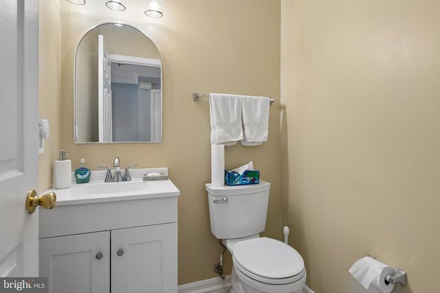 2896 PORTOBELLO CT, Waldorf, MD 20603
