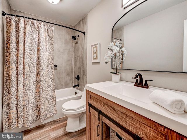 1307 HICKORY SPRINGS CIR, Catonsville, MD 21228