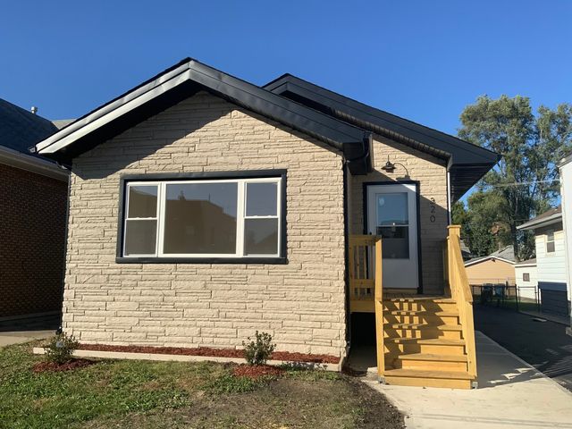 320 157th Street, Calumet City, IL 60409