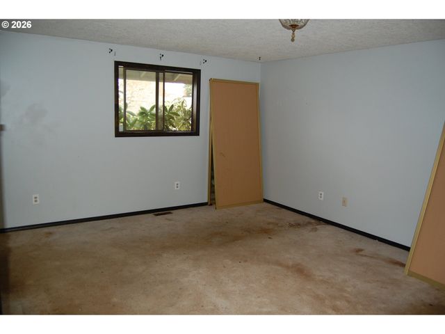 13104 Ne 8TH Ct, Vancouver, WA 98685