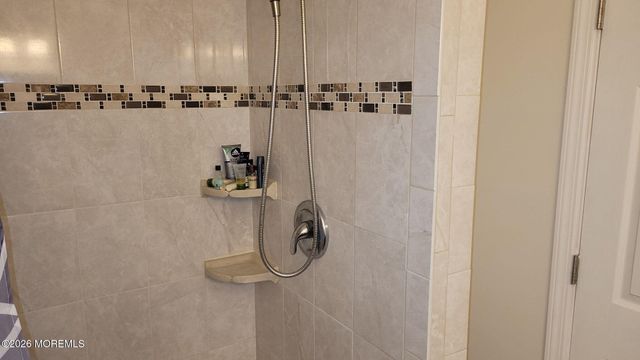 1533 5th Avenue, Toms River, NJ 08757