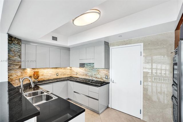 3101 S Ocean Drive 3506, Hollywood, FL 33019