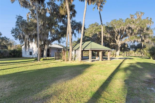 2565 E OSCEOLA ROAD, Geneva, FL 32732