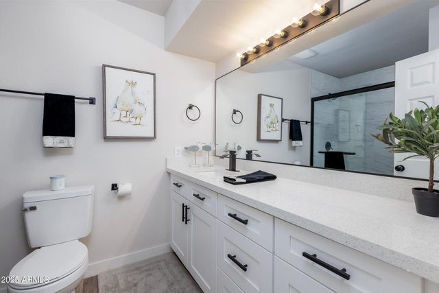 2936 W Michelle Drive, Phoenix, AZ 85053