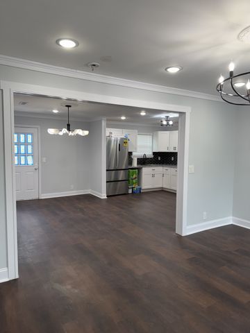 2468 River Oaks Dr, Murfreesboro, TN 37129