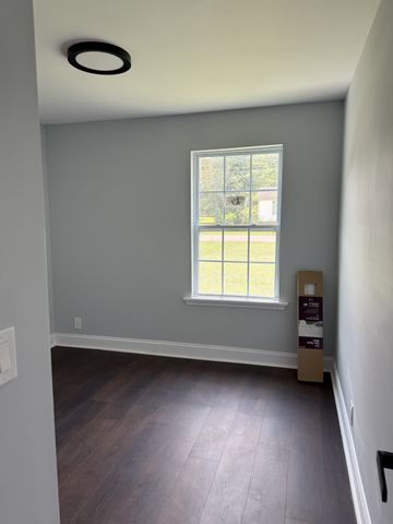 2468 River Oaks Dr, Murfreesboro, TN 37129