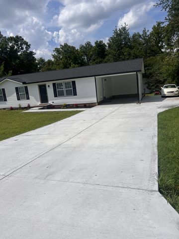 2468 River Oaks Dr, Murfreesboro, TN 37129