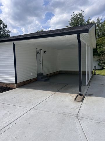 2468 River Oaks Dr, Murfreesboro, TN 37129