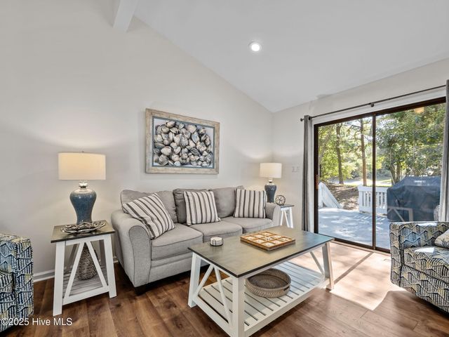 131 Oakleaf Drive, Atlantic Beach, NC 28512