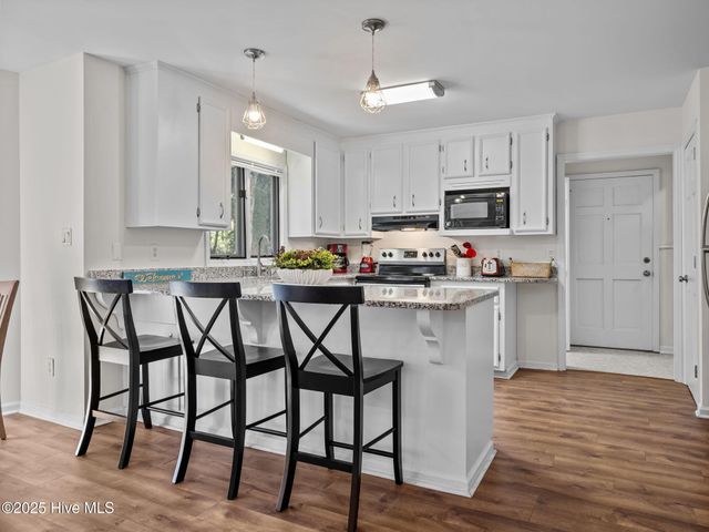 131 Oakleaf Drive, Atlantic Beach, NC 28512